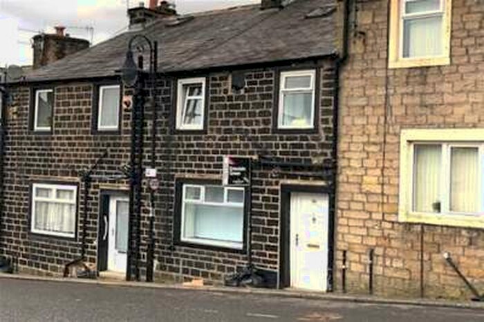 2 Bedroom House To Rent In Spring Lane, Colne BB8
