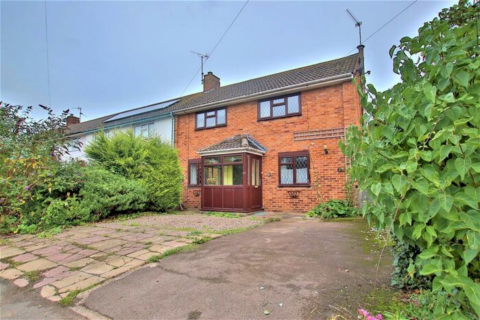 3 Bedroom End Of Terrace House For Sale In Hill View Road, Strensham, Worcester, WR8