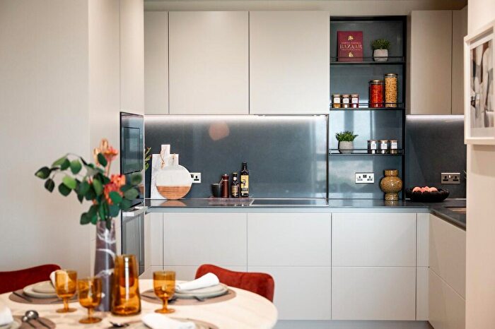 1 Bedroom Apartment For Sale In Woodberry Down Sales & Marketing Suite Riverside Apartments, Woodberry Grove, Finsbury Park, London, N4