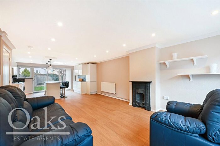 3 Bedroom Terraced House To Rent In Belmont Road, South Norwood, SE25