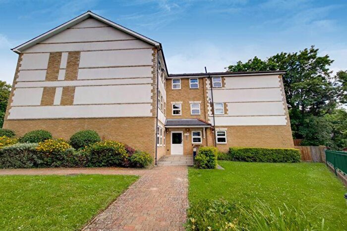2 Bedroom Flat To Rent In Birdhurst Rise, South Croydon, CR2