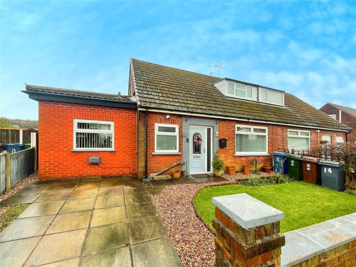 3 Bedroom Bungalow For Sale In Digmoor Drive, Skelmersdale, Lancashire, WN8
