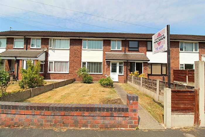3 Bedroom Mews To Rent In Sharples Street, Heaton Norris, SK4