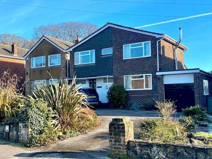 3 Bedroom Detached House To Rent In Oakwood Avenue, Otterbourne, Winchester, Hampshire, SO21