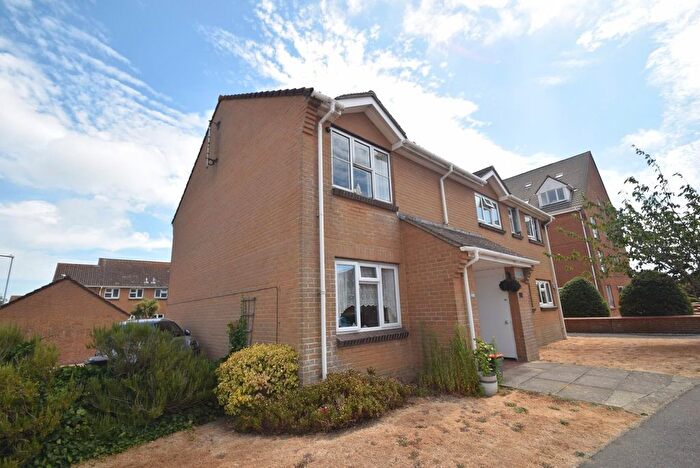 1 Bedroom Flat To Rent In Benbow Avenue, Eastbourne, BN23