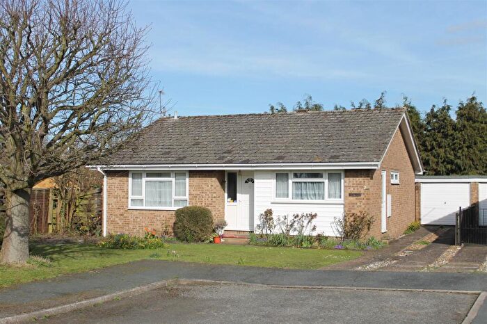 3 Bedroom Detached Bungalow To Rent In Candy Croft, Great Bookham, KT23