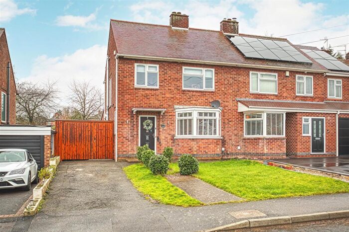 3 Bedroom Semi Detached House For Sale In Fairway Close, Allestree, Derby, DE22