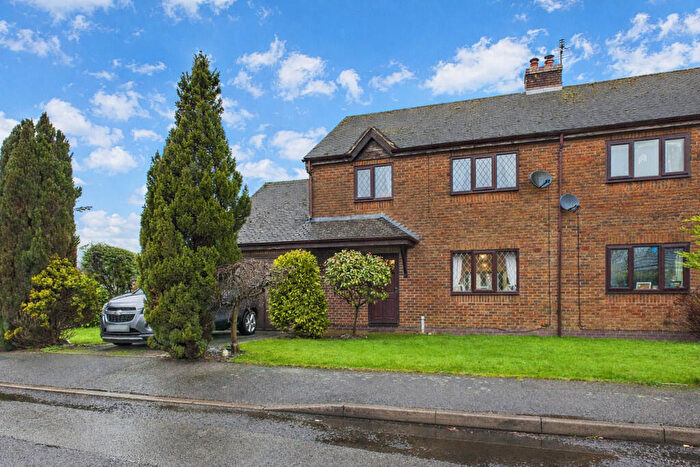 3 Bedroom Semi Detached House For Sale In Lathkill Drive, Ashbourne, DE6