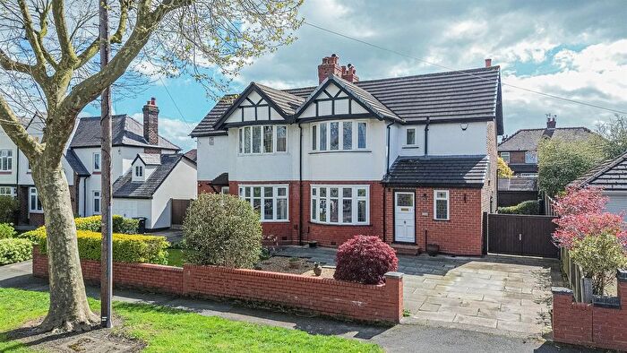 3 Bedroom Semi Detached House For Sale In Chester Road, Grappenhall, Warrington, WA4