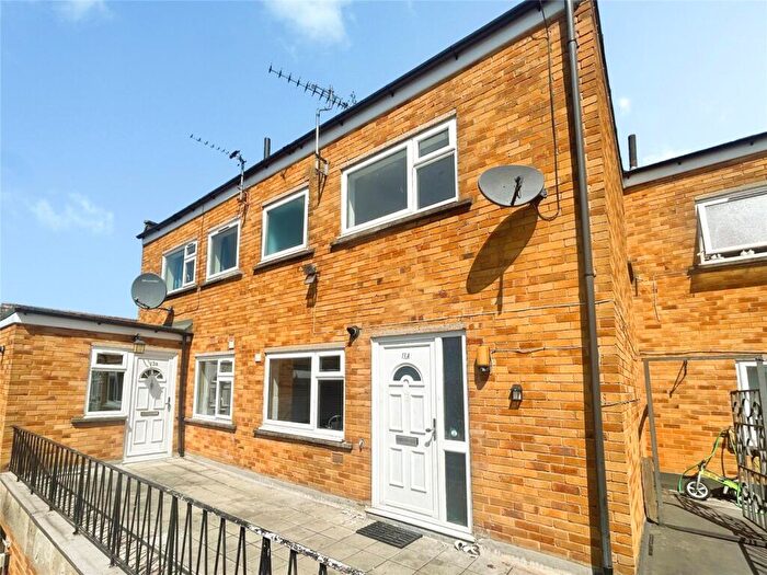 2 Bedroom Flat To Rent In Main Road, Hoo, Rochester, Kent, ME3