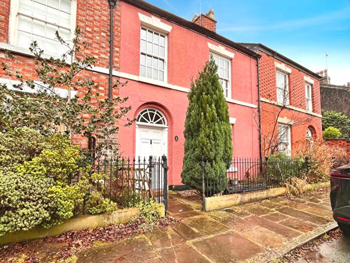 2 Bedroom Terraced House To Rent In High Street, Macclesfield, SK11