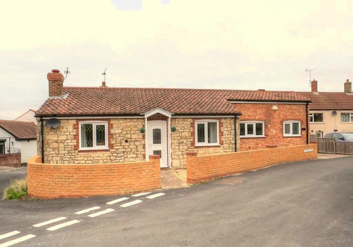 3 Bedroom Bungalow To Rent In Chapel Road, Broughton, DN20