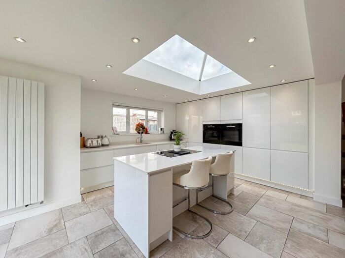 3 Bedroom Detached House For Sale In Courtfield Close, Rogerstone, NP10