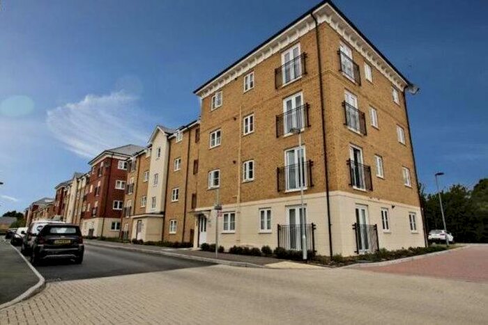 2 Bedroom Flat To Rent In Dodd Road, Watford, WD24