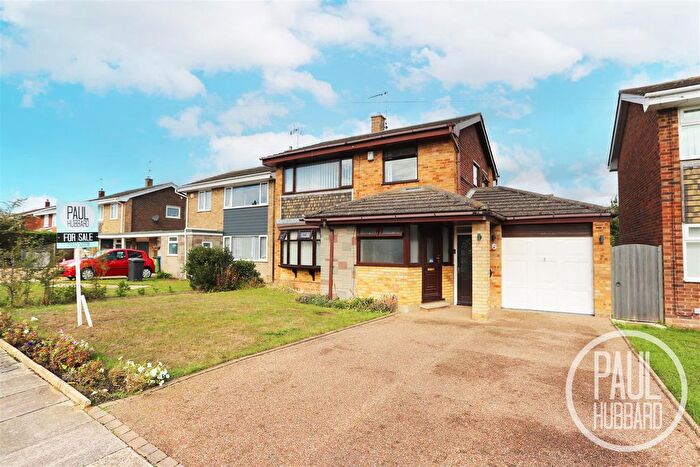 3 Bedroom Detached House For Sale In Claydon Drive, Oulton, NR32