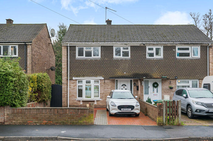 3 Bedroom Semi-Detached House For Sale In Dale Valley Road, Shirley, Southampton, Hampshire, SO16