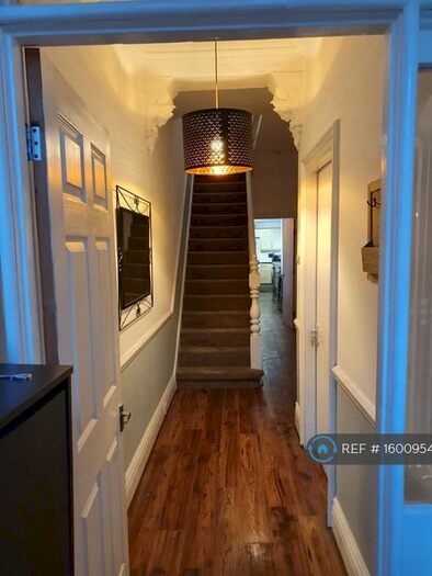 7 Bedroom End Of Terrace House To Rent In Wingrove Road, Newcastle Upon Tyne, NE4