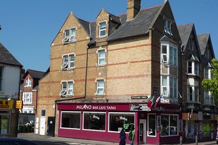 4 Bedroom Flat To Rent In Cowley Road, OX4
