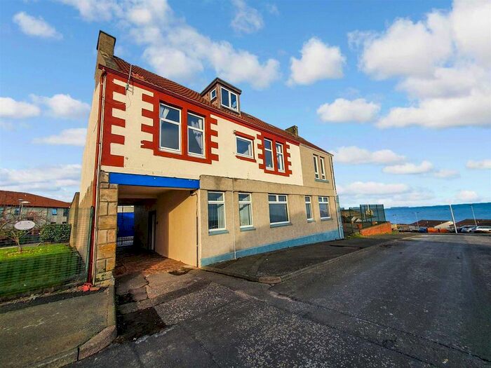 2 Bedroom Maisonette To Rent In East High Street, Buckhaven, Leven, KY8