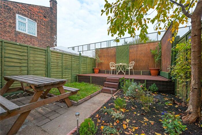 3 Bedroom Terraced House To Rent In Chapter Road, London, NW2