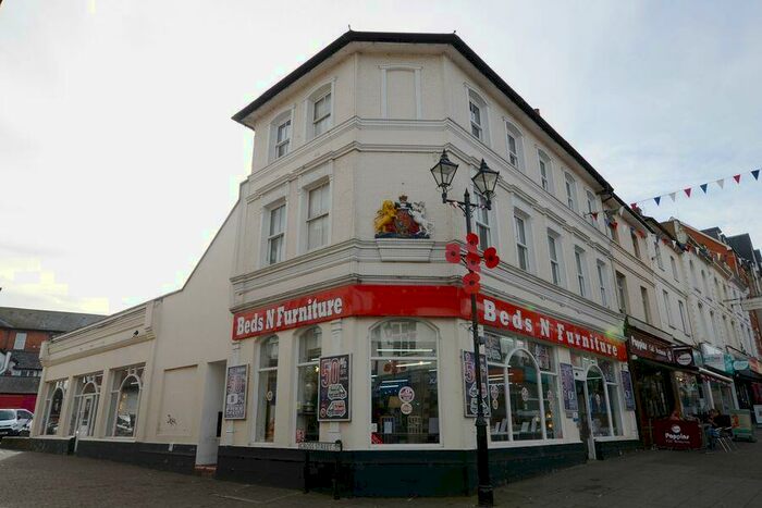 1 Bedroom Apartment To Rent In Union Street, GU11