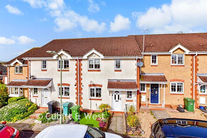 3 Bedroom Terraced House For Sale In Goldcrest Close, Waterlooville, Hampshire, PO8
