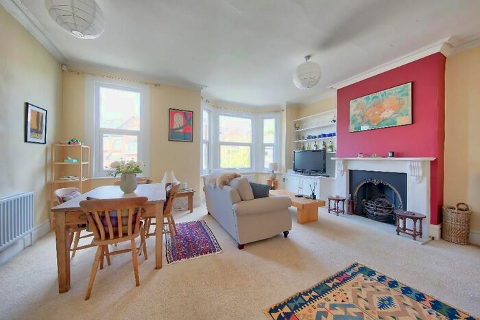 2 Bedroom Flat To Rent In Bernard Gardens, Wimbledon, SW19