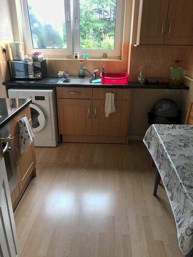 2 Bedroom Flat To Rent In Lonsdale Close, East Ham, E6