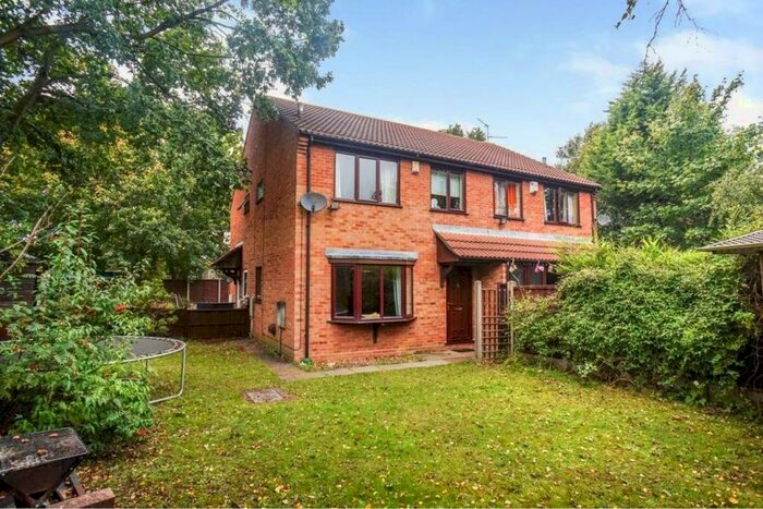 2 Bedroom Semi-Detached House To Rent In Woodvale Close, Lincoln, Lincs, LN6