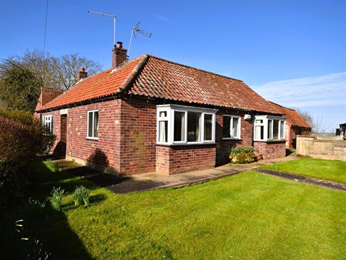 2 Bedroom Detached Bungalow For Sale In Dry Doddington, Newark, NG23