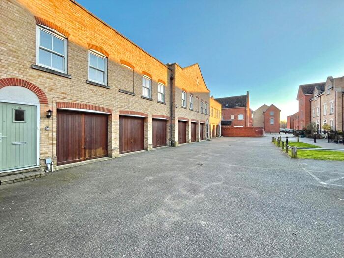 2 Bedroom Maisonette To Rent In Garland Road, Colchester, CO2