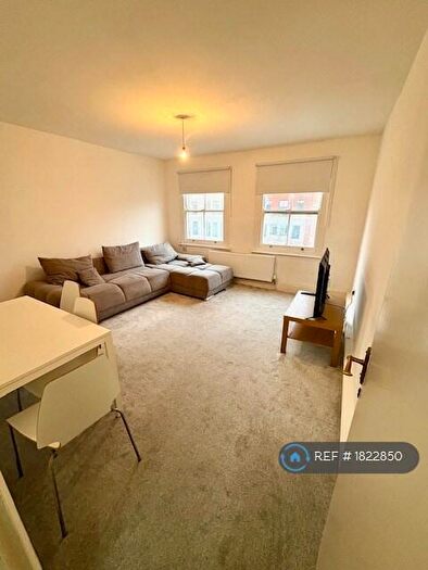 1 Bedroom Flat To Rent In Hoxton Street, London, N1