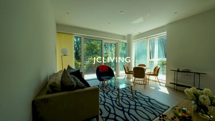 2 Bedroom Flat To Rent In Skylark Point, Woodberry Down, London, N4