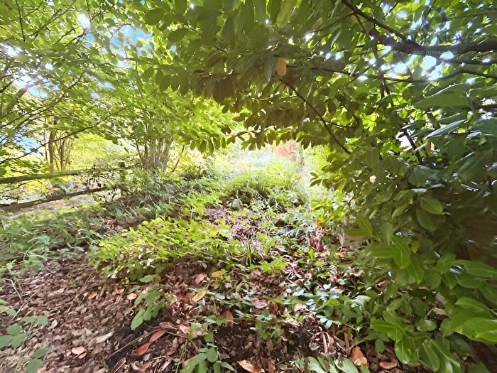 Land For Sale In Glade Spur, Kingswood, Tadworth, Surrey, KT20