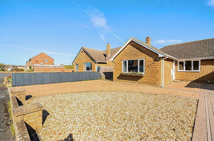 3 Bedroom Semi Detached Bungalow For Sale In Blakeney Avenue, Nythe, Swindon, SN3