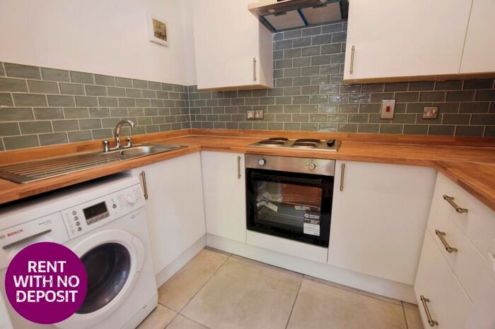 2 Bedroom Flat To Rent In Ribston Street, Hulme, Manchester, M15