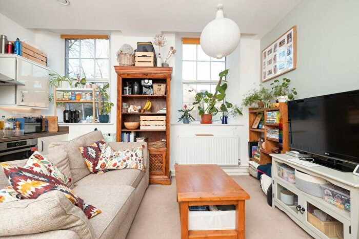 2 Bedroom Flat For Sale In Captains House, Fishponds, BS16