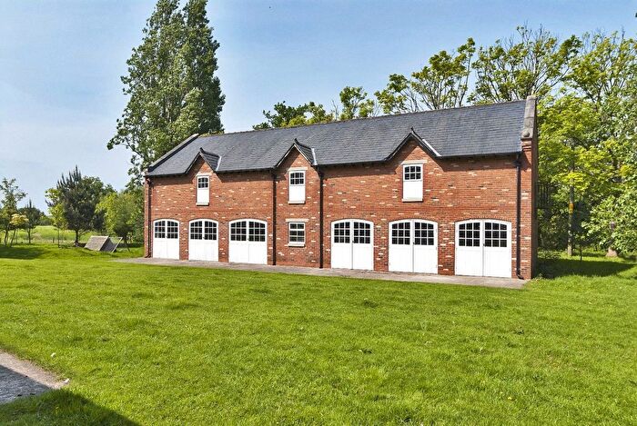 5 Bedroom Barn Conversion For Sale In Hobb Lane, Moore, WA4
