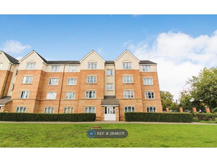 2 Bedroom Flat To Rent In Crowe Road, Bedford, MK40