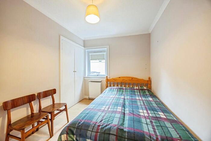 2 Bedroom Flat For Sale In Eskview Grove, Dalkeith, Midlothian, EH22