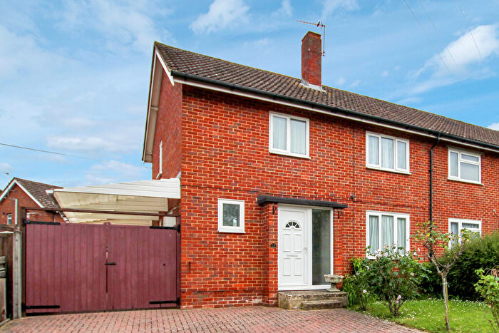 3 Bedroom Semi Detached House To Rent In Beech Road, East Malling, West Malling, Kent, ME19