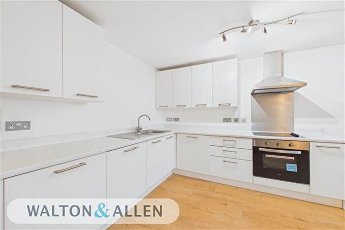 1 Bedroom Apartment To Rent In Marco Island, Huntingdon Street, NG1