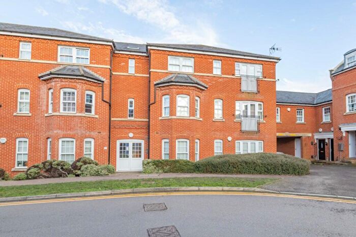 2 Bedroom Flat For Sale In George Roche Road, Canterbury, CT1