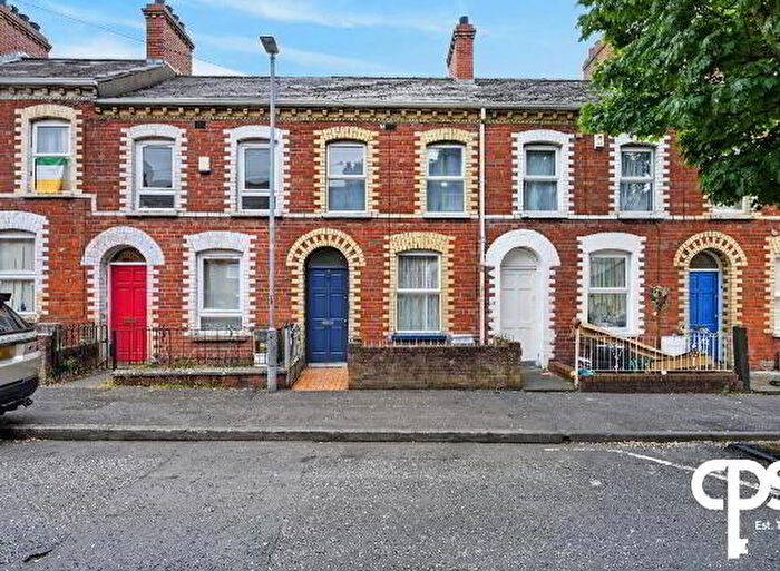 3 Bedroom Mid Terraced House For Sale In Damascus Street, Belfast, BT7