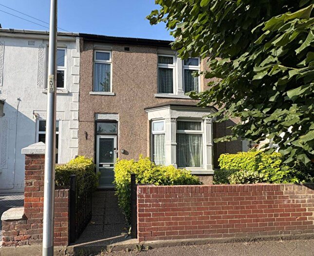 3 Bedroom Terraced House For Sale In Seaton Road, Gillingham, ME7