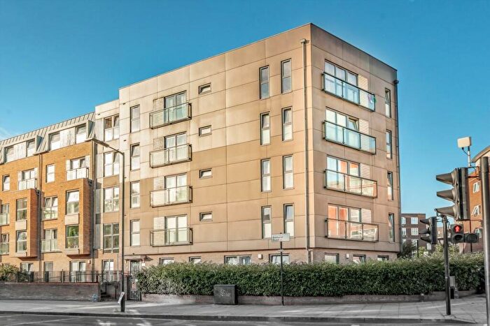 1 Bedroom Flat For Sale In Amhurst Road, Hackney Central, E8