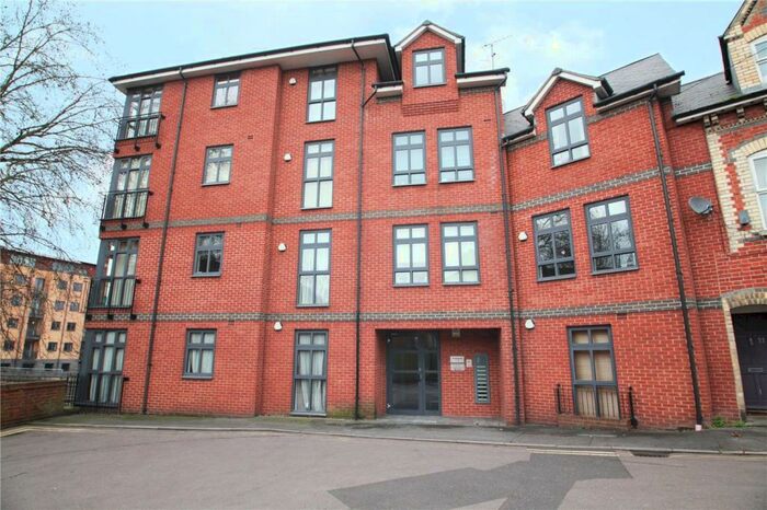 2 Bedroom Apartment To Rent In Tanfields, Vachel Road, Reading, Berkshire, RG1