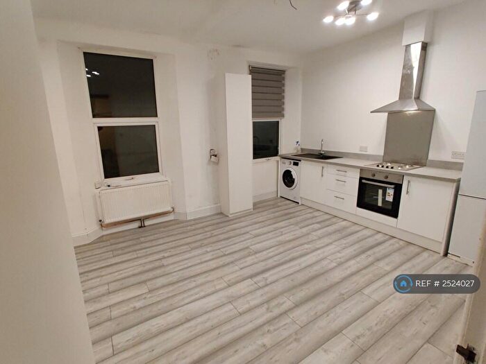 1 Bedroom Flat To Rent In Sydney Street, Plymouth, PL1