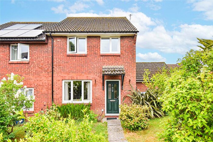 3 Bedroom Semi Detached House For Sale In Elizabeth Drive, Devizes, Wiltshire, SN10