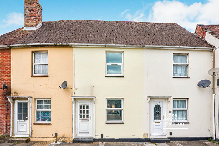 2 Bedroom Terraced House To Rent In East Street, Newport, PO30